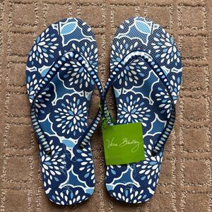 Vera Bradley Flip Flop Sandals Petal Splash Women's Sz Medium (7-8) Blue NWT